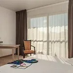 Hotel Les Jardins Du Trizay