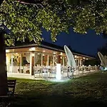 Ξενοδοχείο Les Jardins Du