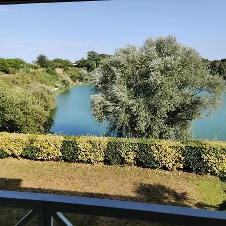 Les Jardins Du Lac 3*