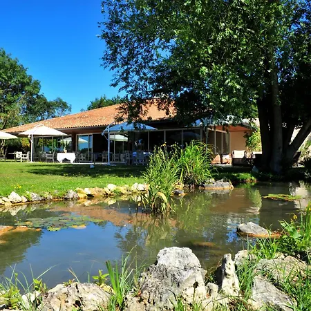 Les Jardins Du Lac 特里泽