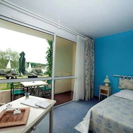 Les Jardins Du Lac 3*