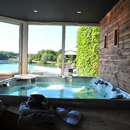 Hotel Les Jardins Du