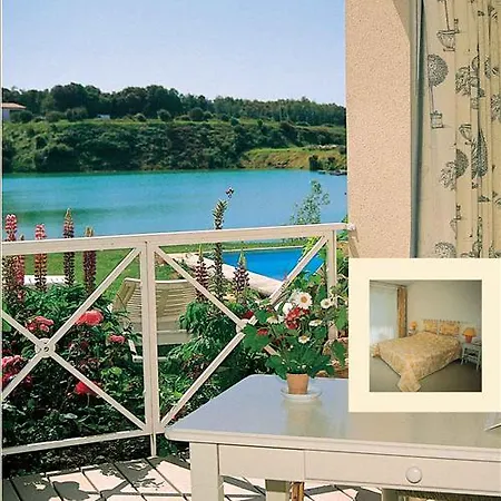 酒店 Les Jardins Du Lac 3*
