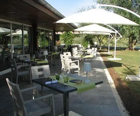 Les Jardins Du Lac 特里泽