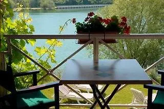 Les Jardins Du Lac 特里泽