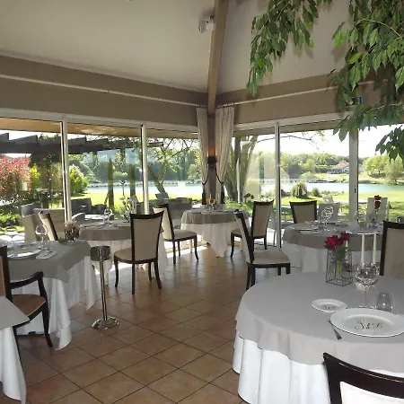 Les Jardins Du Lac 3* 特里泽