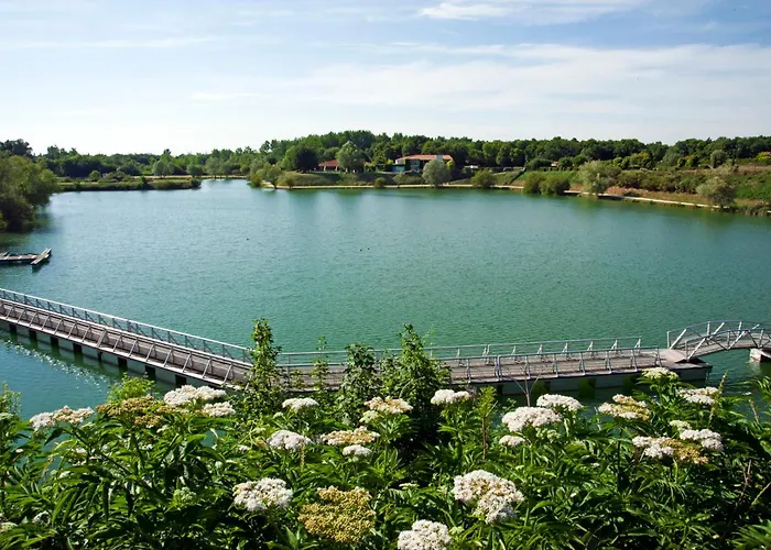 Hotel Les Jardins Du Trizay