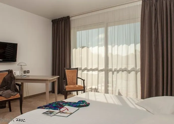 Hotel Les Jardins Du Trizay