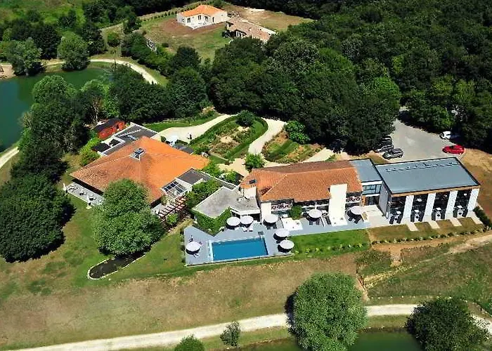 Hotel Les Jardins Du Trizay